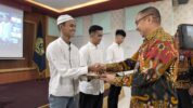 Kepala Rutan Kelas I Makassar Jayadikusumah, Serahkan Remisi Khusus Idul Fitri 1446 H Untuk Warga Binaan