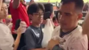 Tangkapan Layar Video, Pelaku Perebut Jersey Kenneth Dari Marselino Ferdinan