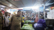 Wali Kota Makassar Sidak Pasar Pabaeng-baeng, Pastikan Harga Pangan Stabil