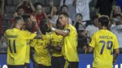 Kapten Al Nassr, Cristiano Ronaldo Merayakan Gol Bersama Timnya Saat Al Nassr Melawan Al Ittihad di Semifinal Piala Super Arab Saudi